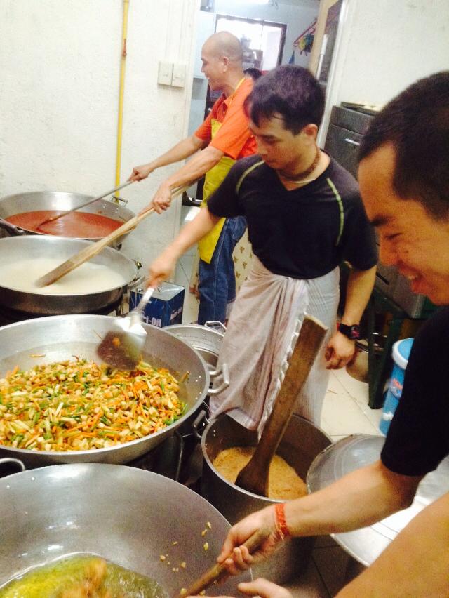 Kitchen crew cooking for 1000 victims