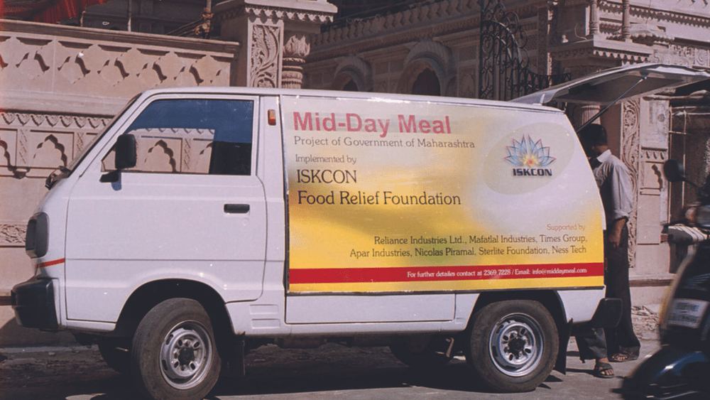 Food relief van for delivering donation